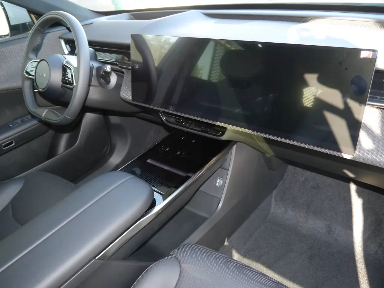 Mazda CX-6e Takumi bis zu 464 Kilometer 26,45 Zoll großes Infotainment-Display bietet bis zu 1434 Liter, миниатюра 21