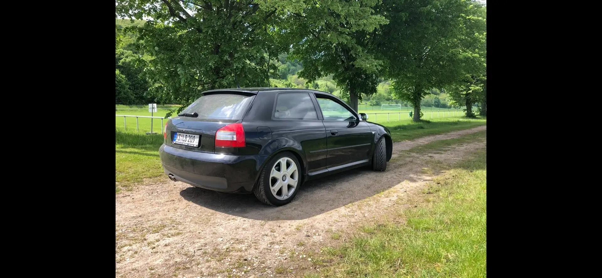 Audi S3 1.8 T quattro aus 1.Hand Noir - 1