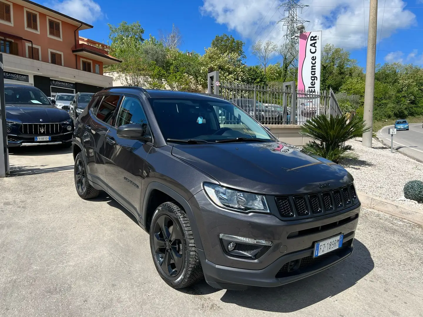 Jeep Compass Compass 2.0 mjt Night Eagle 4wd 140cv auto my19 Gris - 1