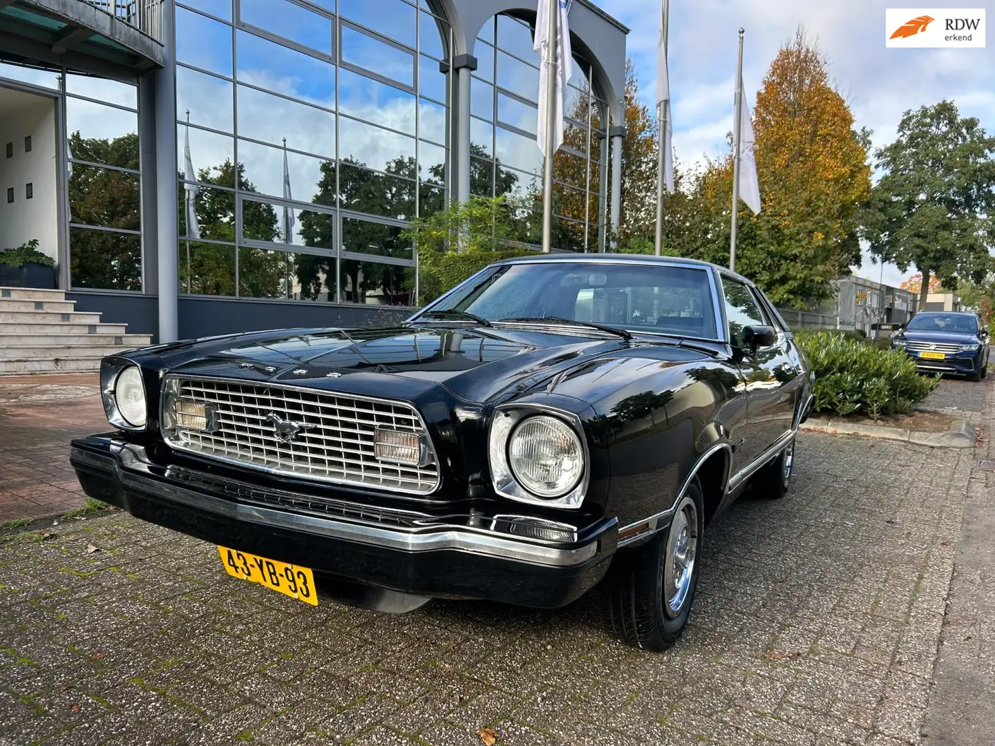 Ford Mustang USA 2.8 V6 Fastback automaat zeer mooi Noir - 1