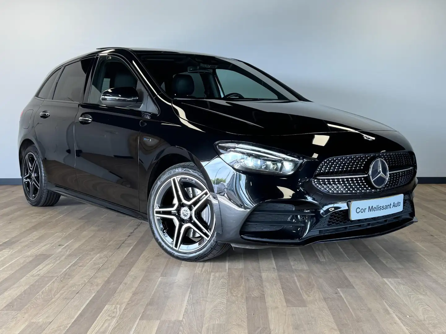 Mercedes-Benz B 250 e AMG PANO | CAMERA | TREKHAAK Noir - 1