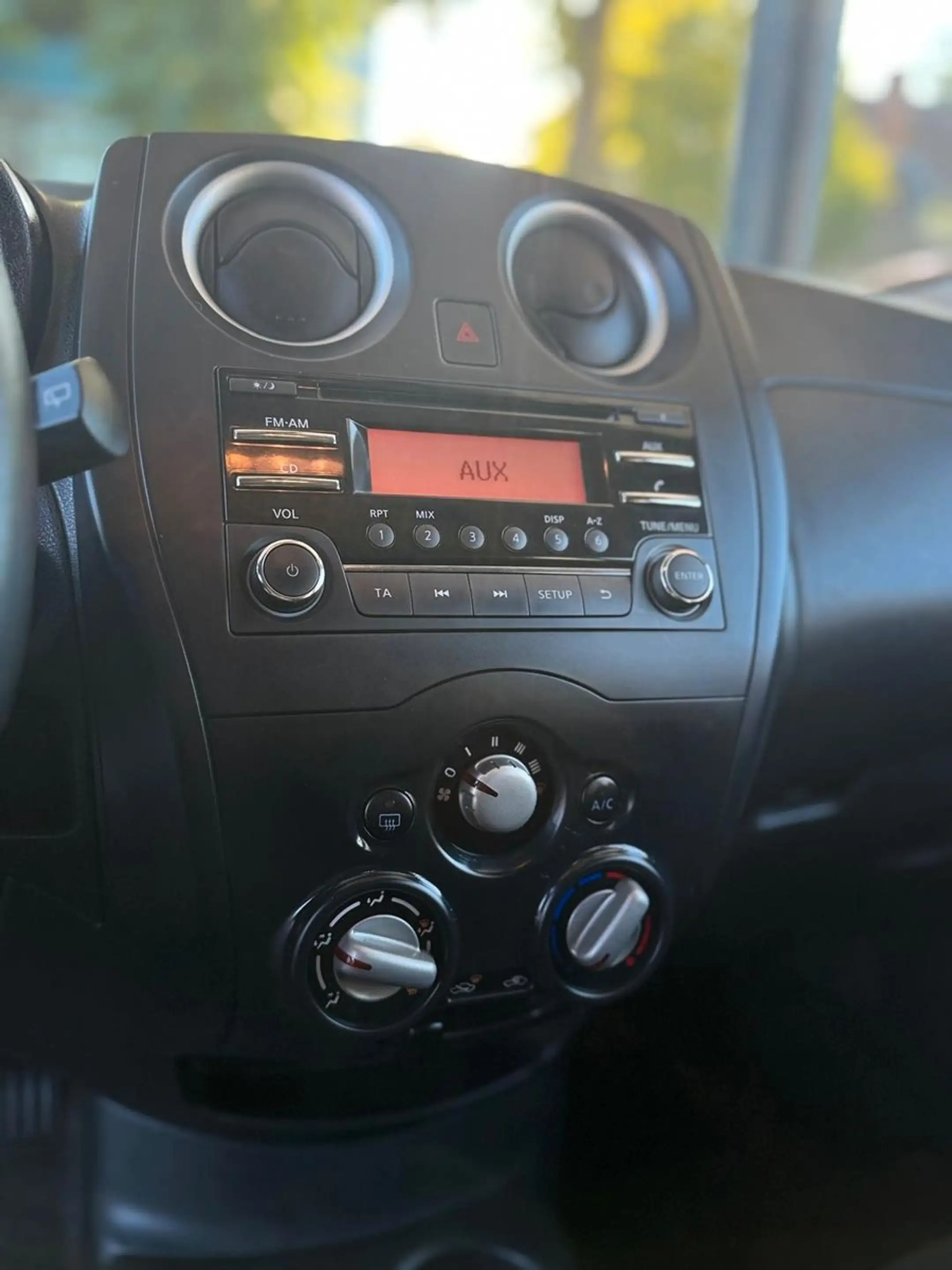 Nissan Note Visia — photo 15