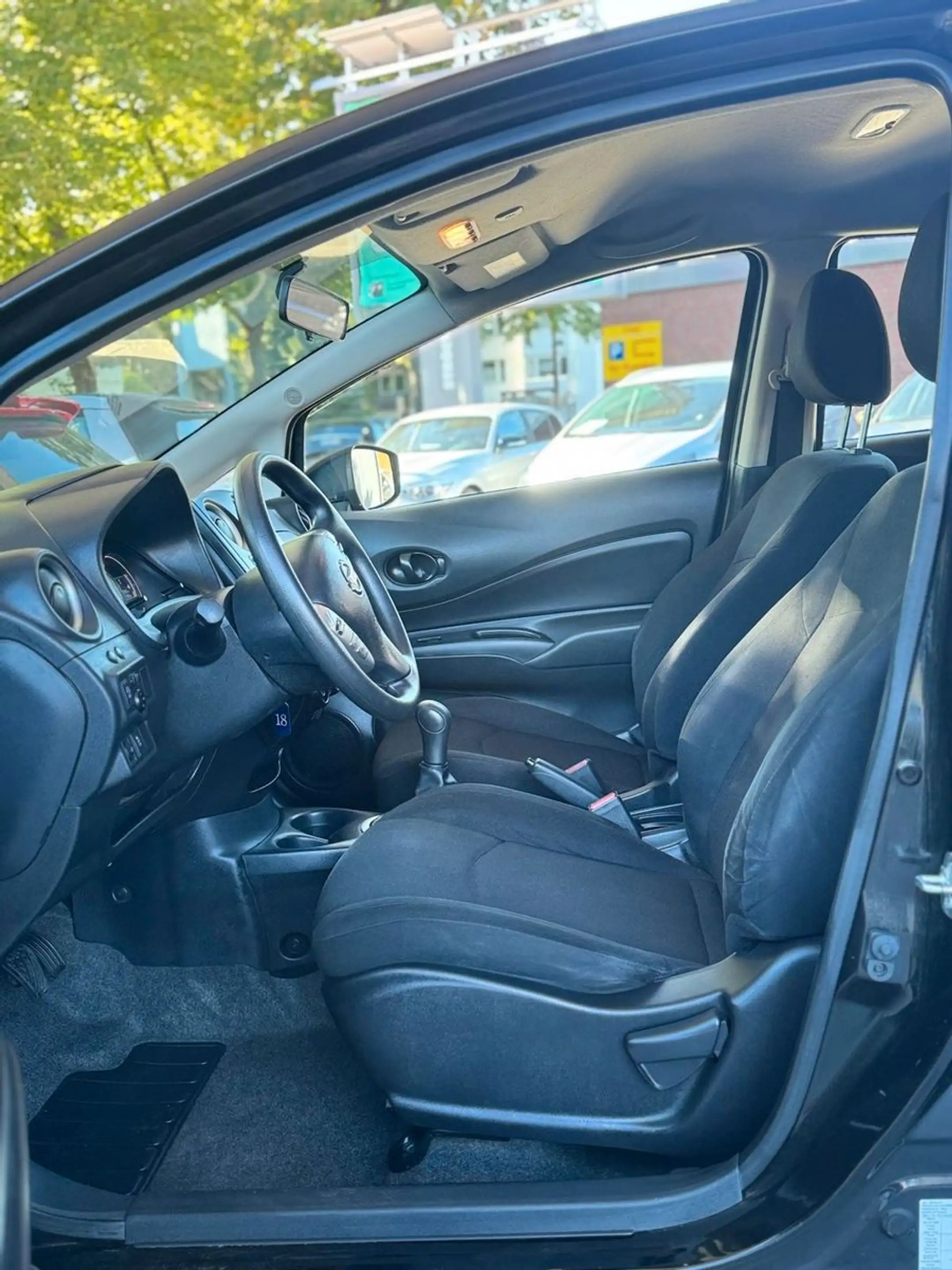 Nissan Note Visia — photo 11