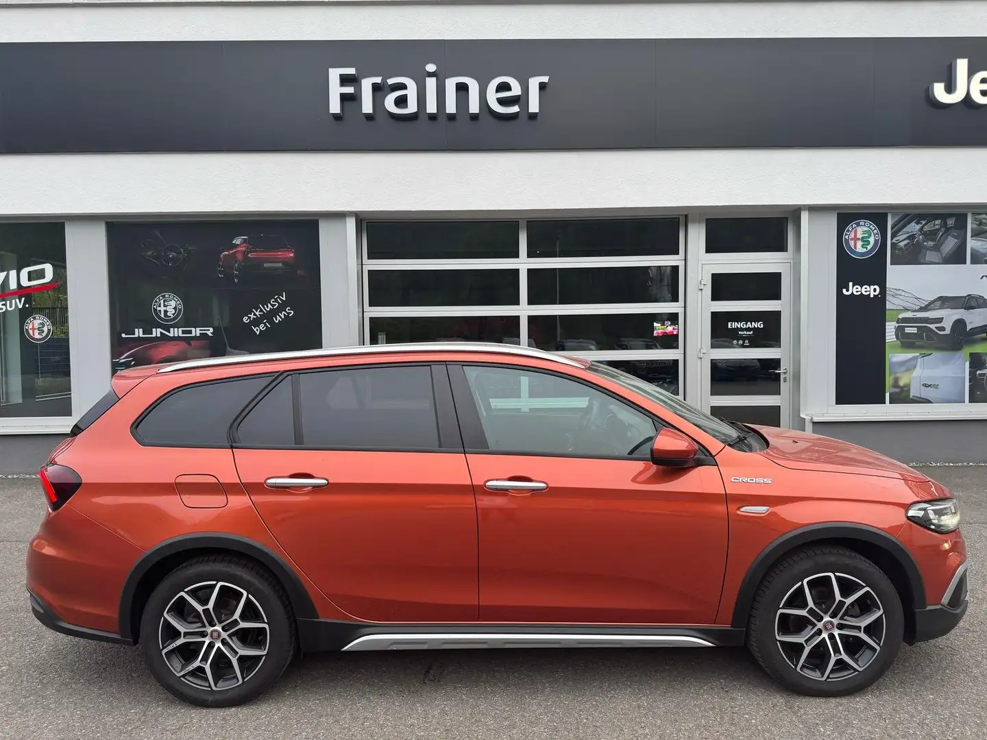 Fiat Tipo Kombi Cross Hybrid eDCT7 130 PS Orange - 1