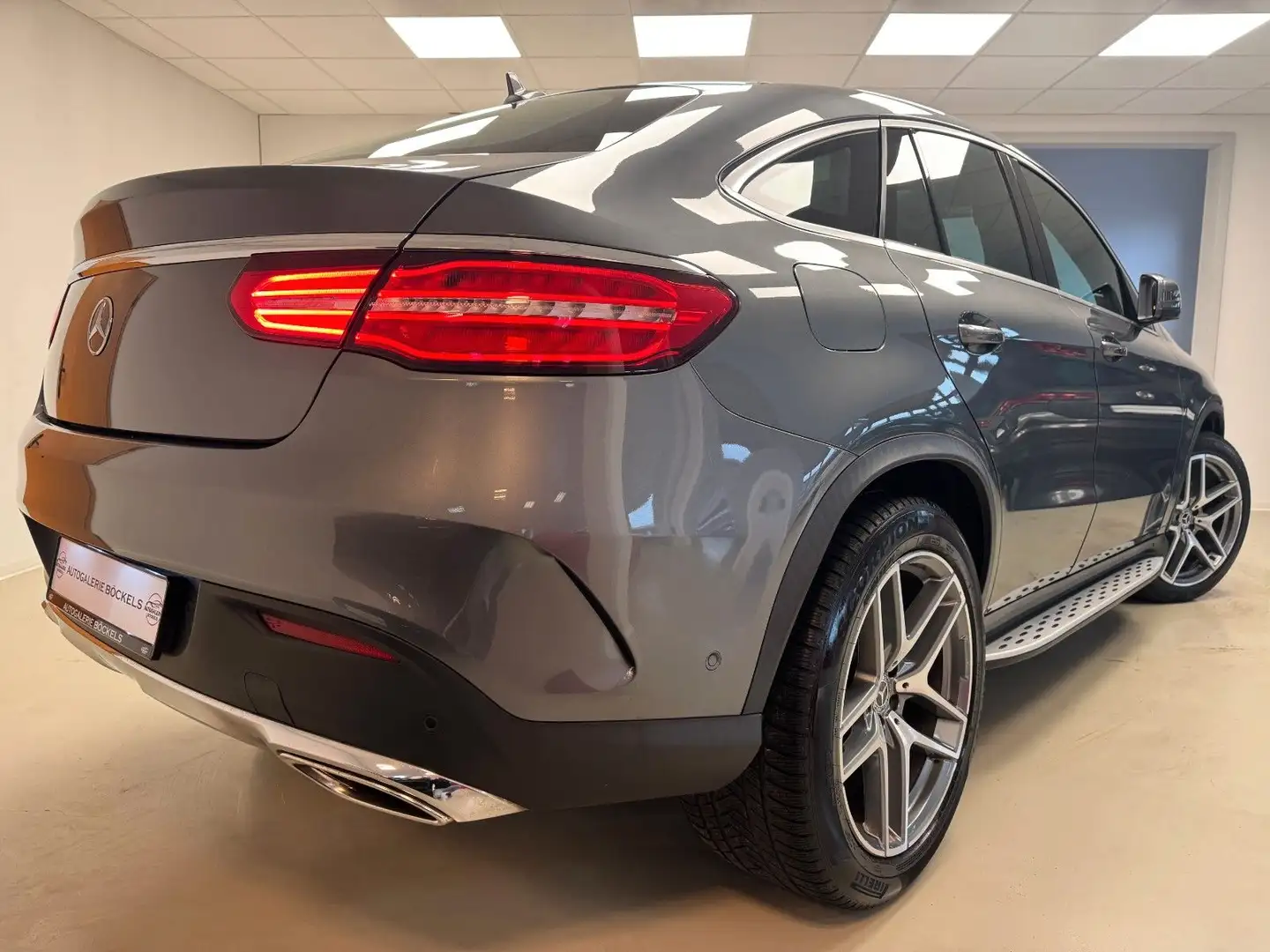 Mercedes-Benz GLE 400 AMG Coupe 4Matic°360°Pano°Garantie Grau - 2