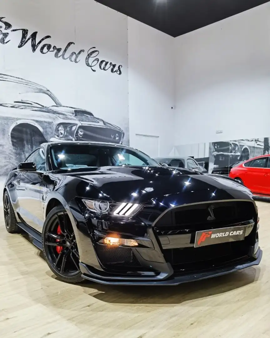 Ford Mustang Shelby V8 5.2 GT500 Negro - 2