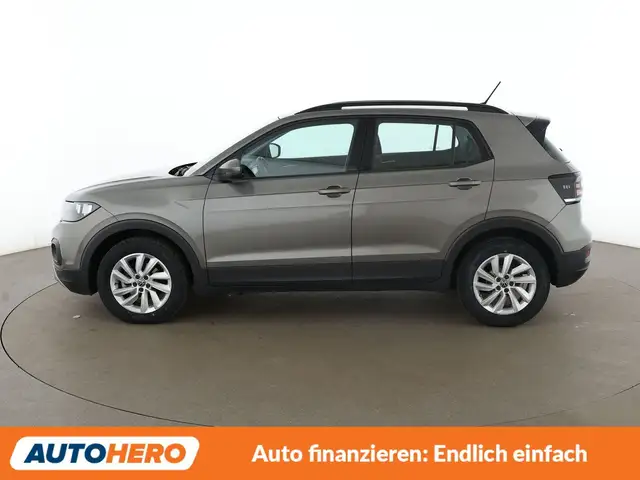 Volkswagen T-Cross view 3