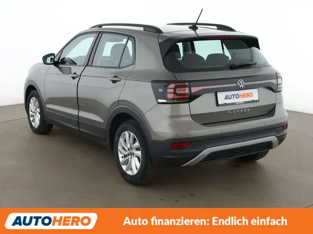 Volkswagen T-Cross view 4