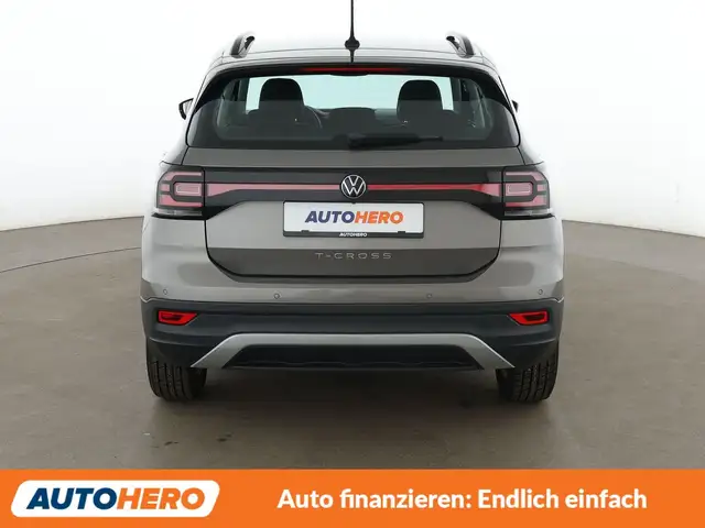 Volkswagen T-Cross view 5
