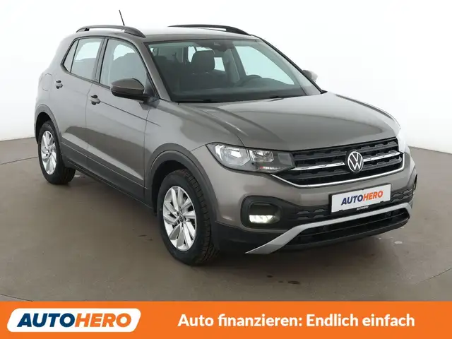 Volkswagen T-Cross view 8