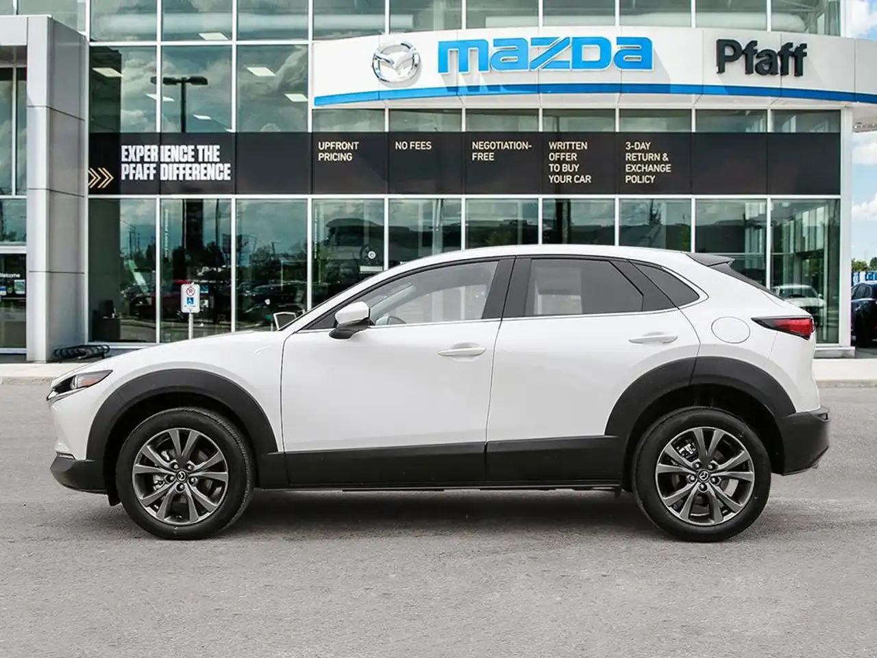 Mazda CX-30 снимка Mazda CX-30