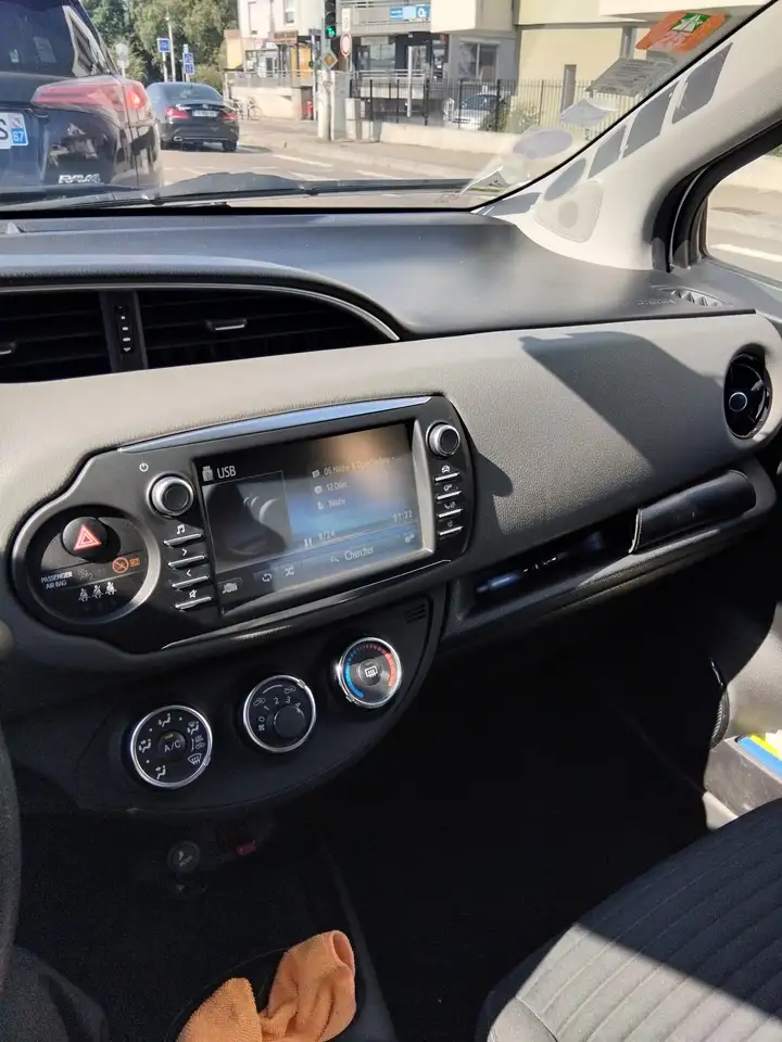 Toyota Yaris Pro 70 VVT-i France Business