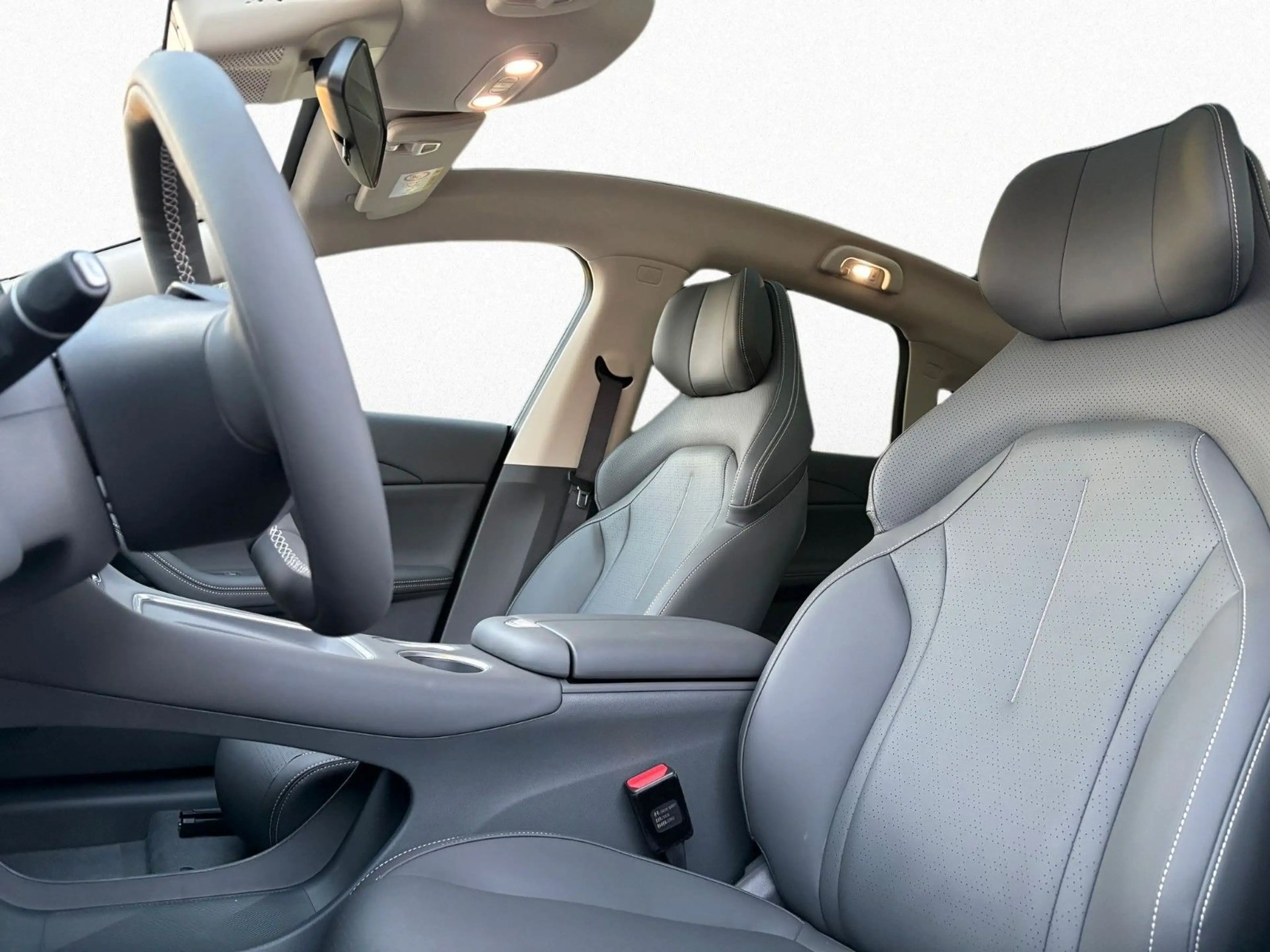 DFM Forthing 7 REEV 19'' CarPlay Pano 360° Kamera — photo 7