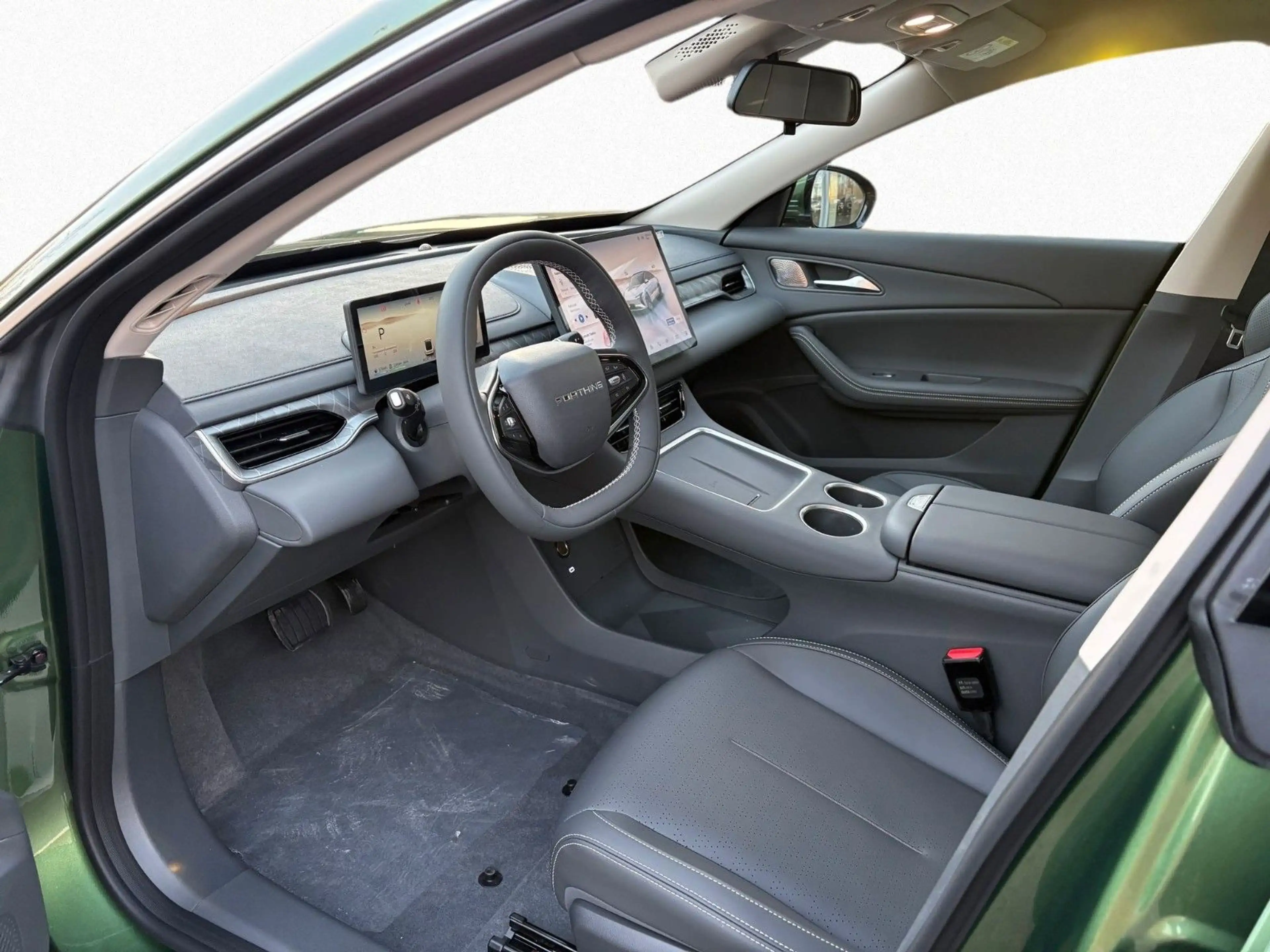 DFM Forthing 7 REEV 19'' CarPlay Pano 360° Kamera — photo 6