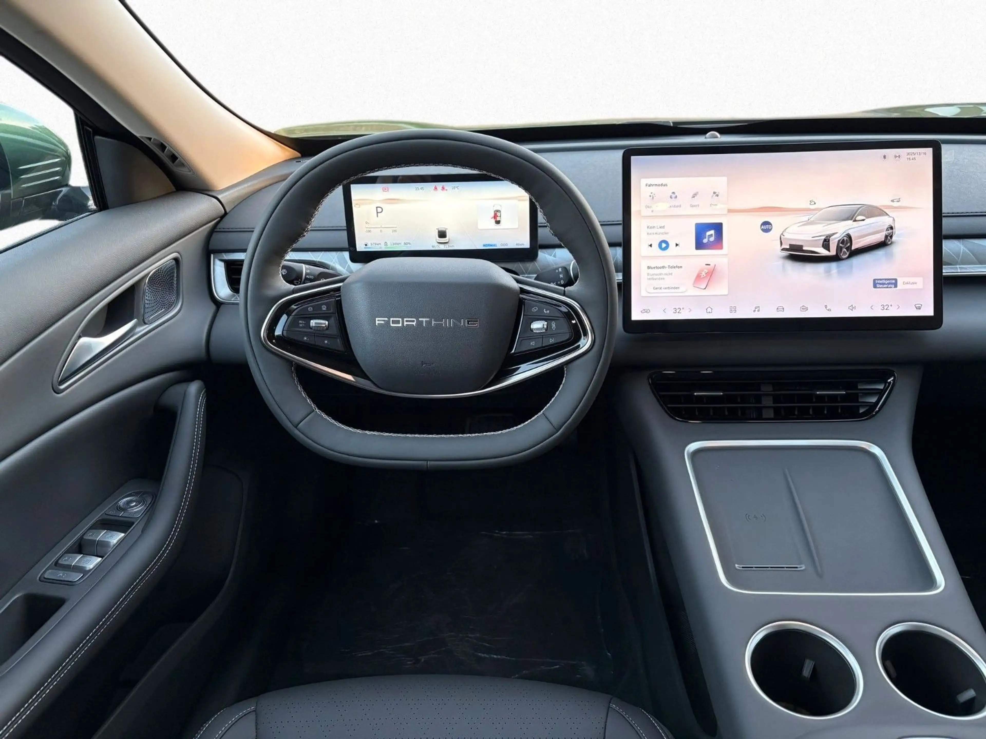 DFM Forthing 7 REEV 19'' CarPlay Pano 360° Kamera — photo 10