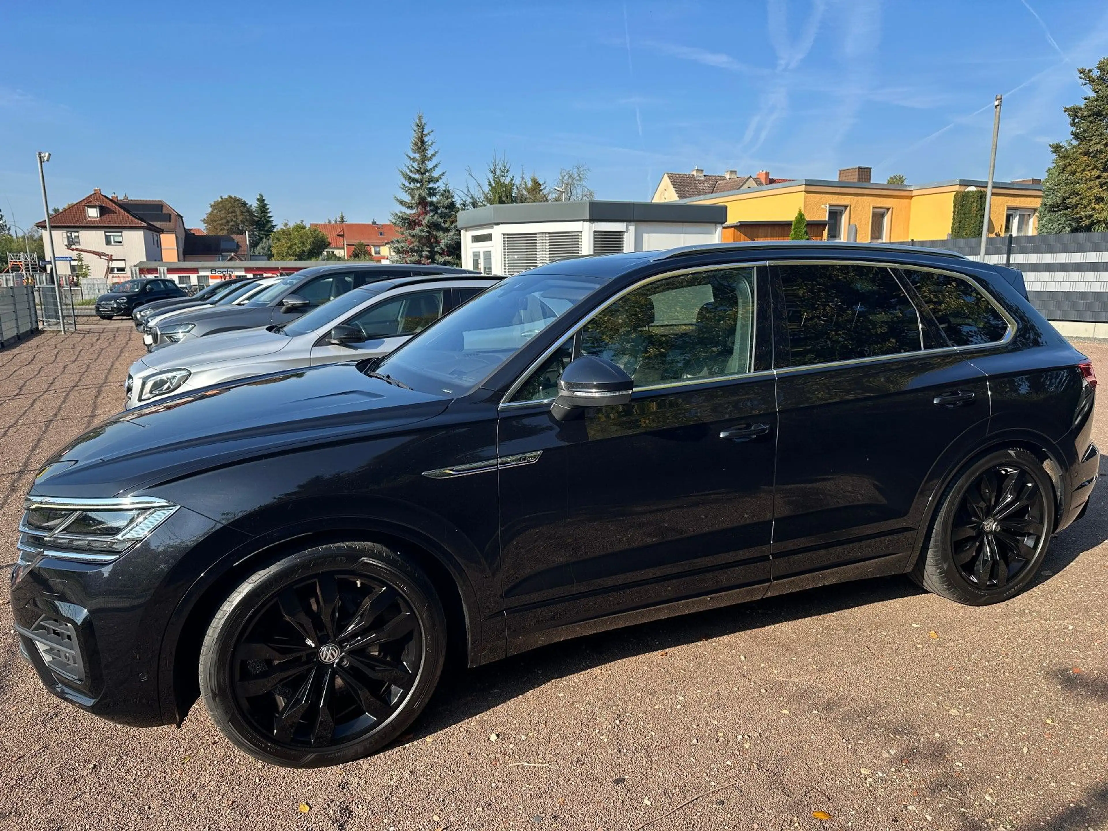 Volkswagen Touareg R-Line Pano AHK WR Nacht Dynaudio — photo 7