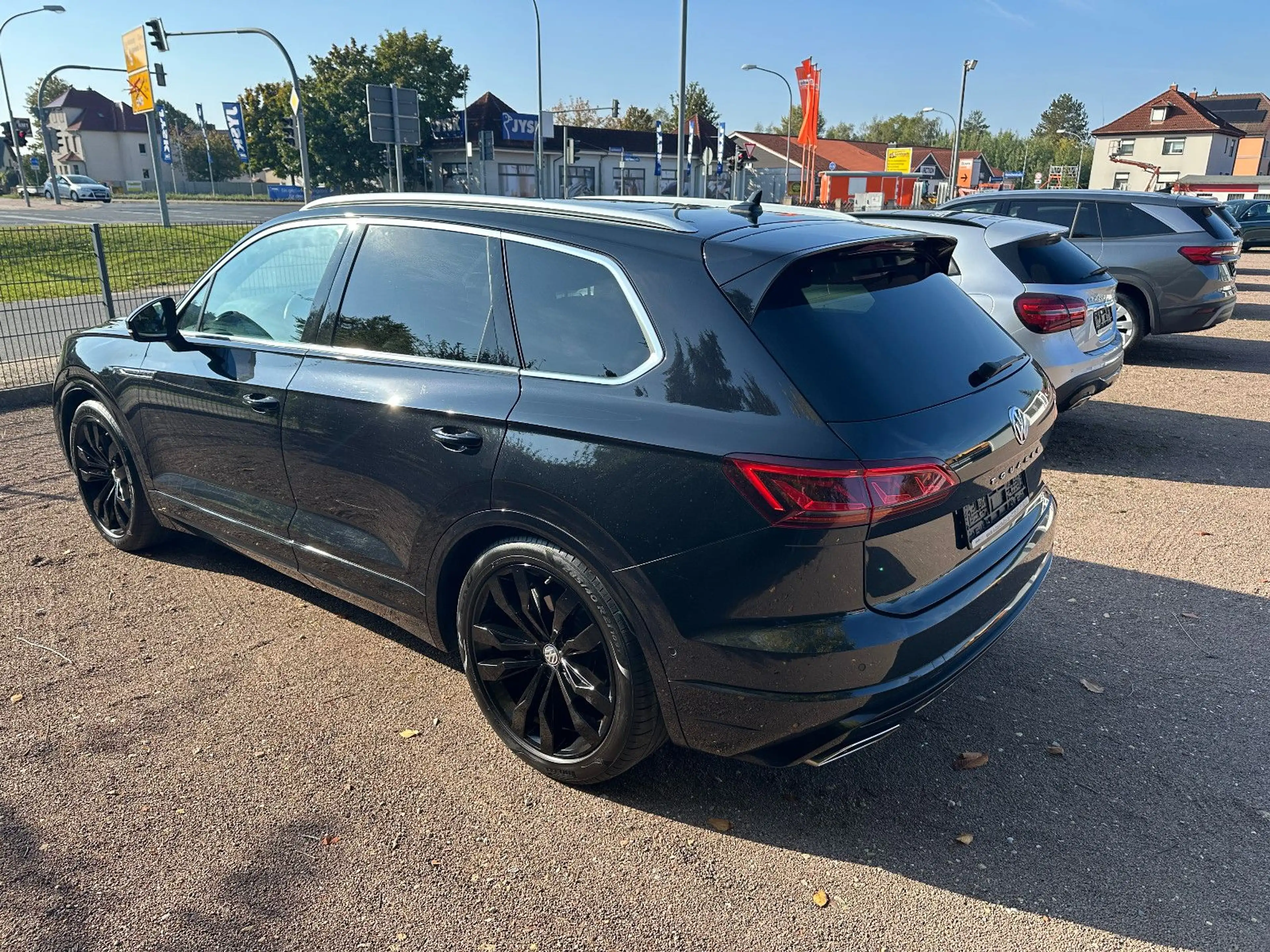 Volkswagen Touareg R-Line Pano AHK WR Nacht Dynaudio — photo 4