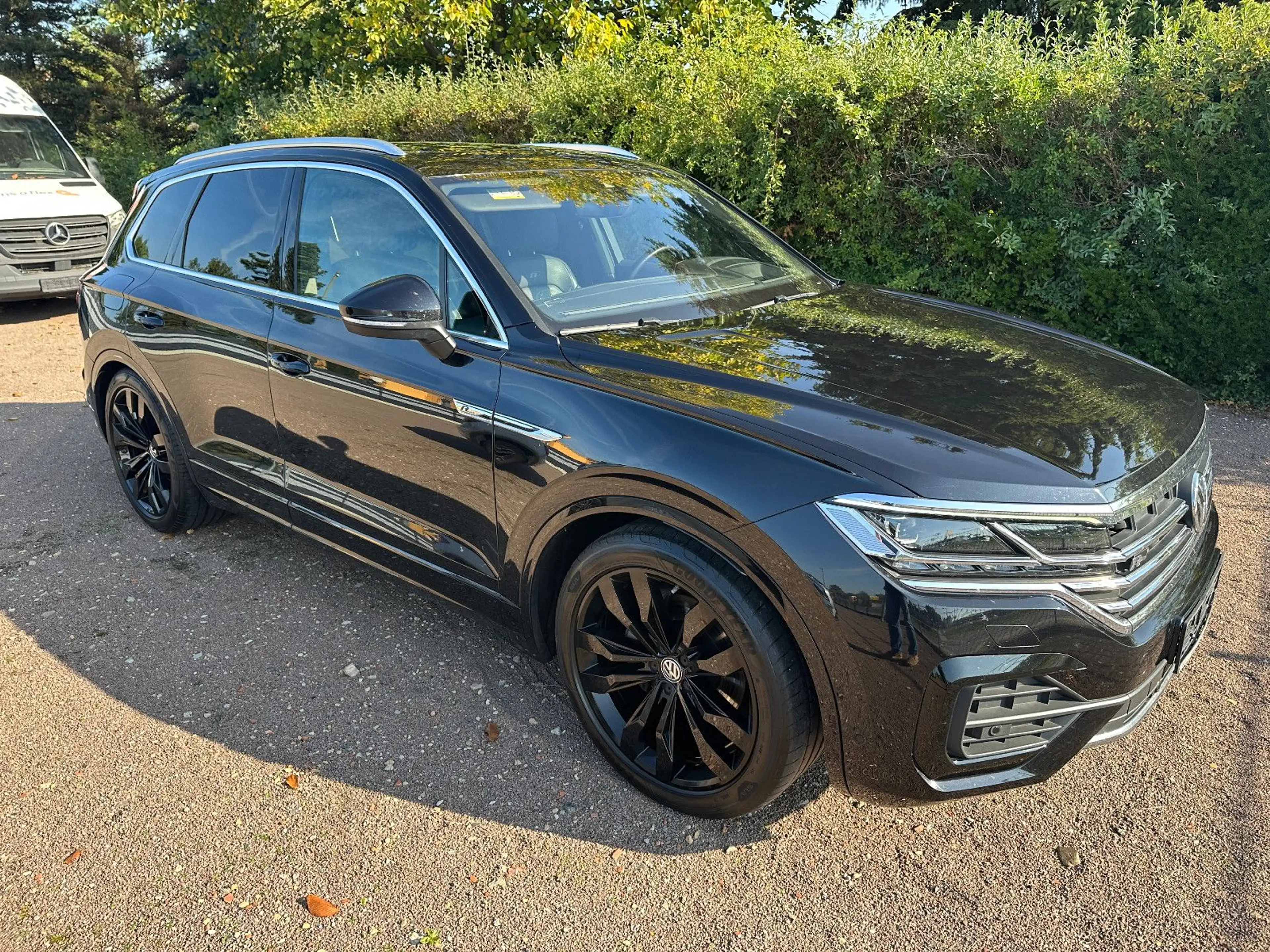 Volkswagen Touareg R-Line Pano AHK WR Nacht Dynaudio — photo 3