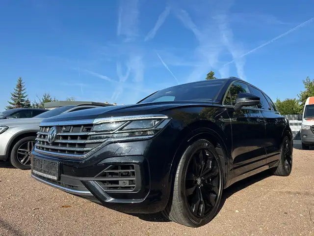 Volkswagen Touareg R Line Pano AHK WR Nacht Dynaudio