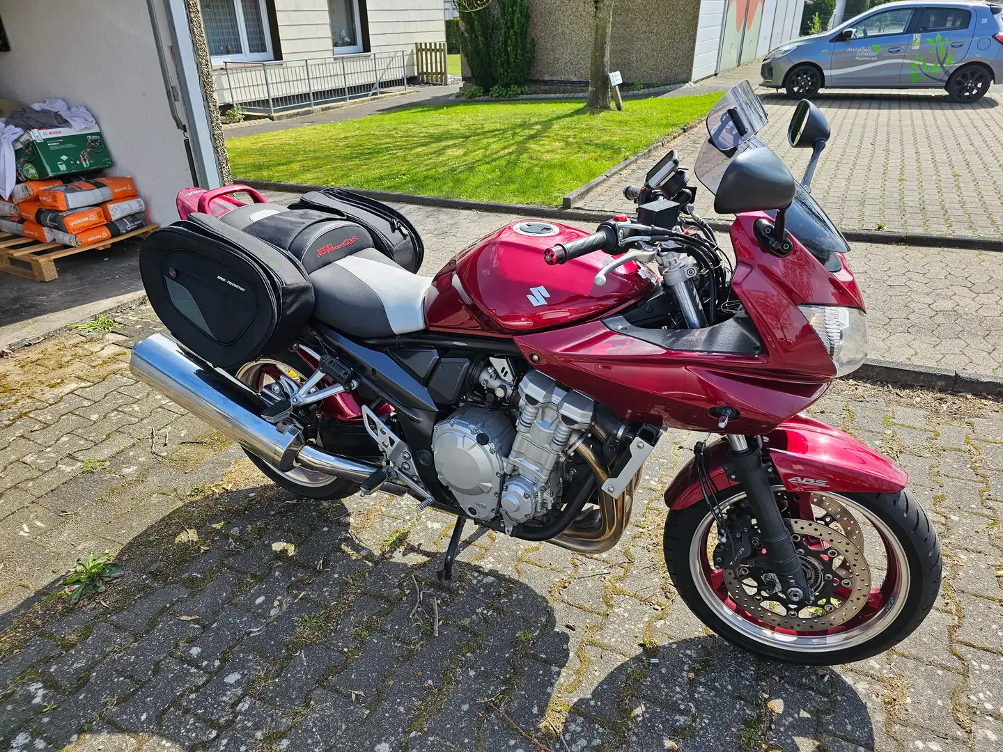 Suzuki Bandit 1250 Rot - 1