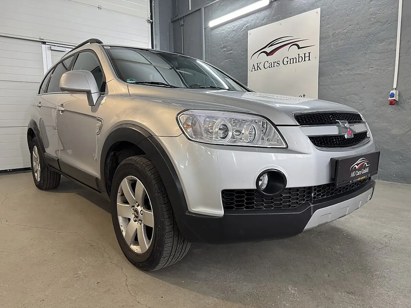 Chevrolet Captiva 2,0 Diesel Aut. 4WD Grau - 1