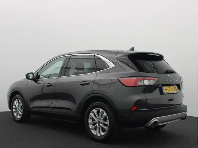 Ford Kuga view 3