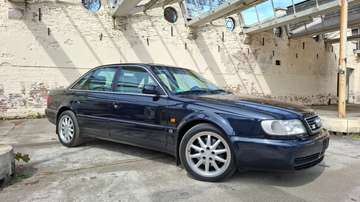 S6 4.2 V8 Nette Sedan uitvoering!