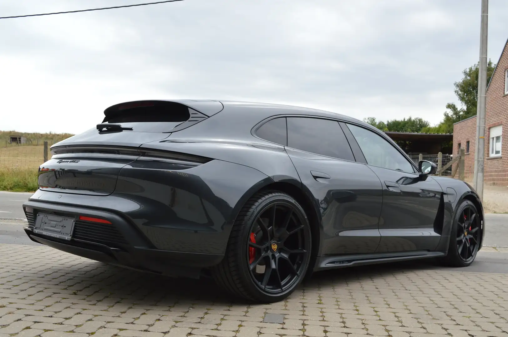 Porsche Taycan GTS Sport Turismo 1 HAND - 24.000 km - NEW Gris - 2