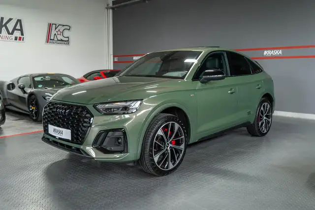 Audi Q5 view 5