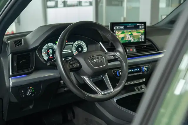 Audi Q5 view 15