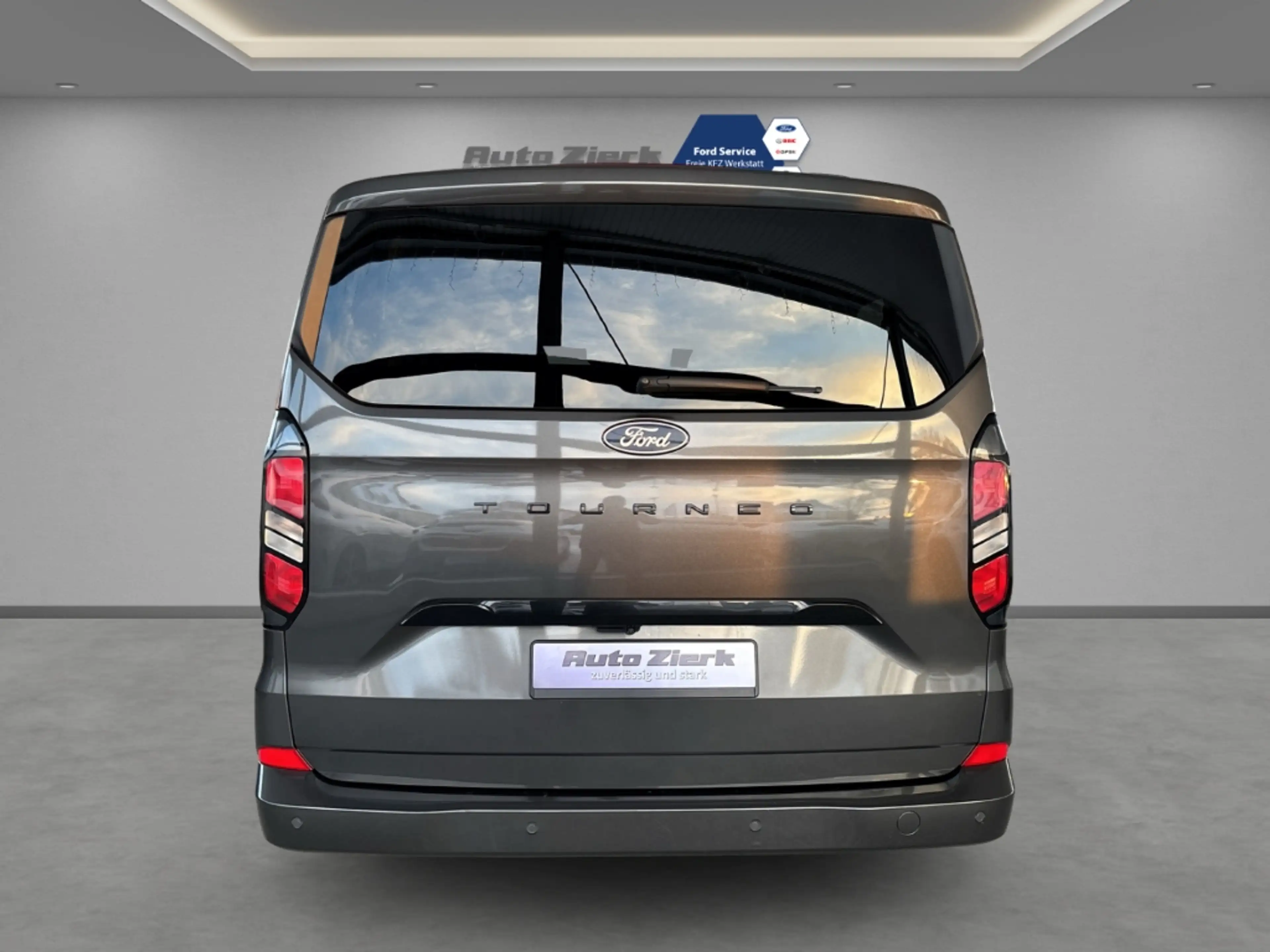 Ford Tourneo Custom 320 L1 Titanium Aut. 9-Sitzer NAVI LED RFK — photo 5