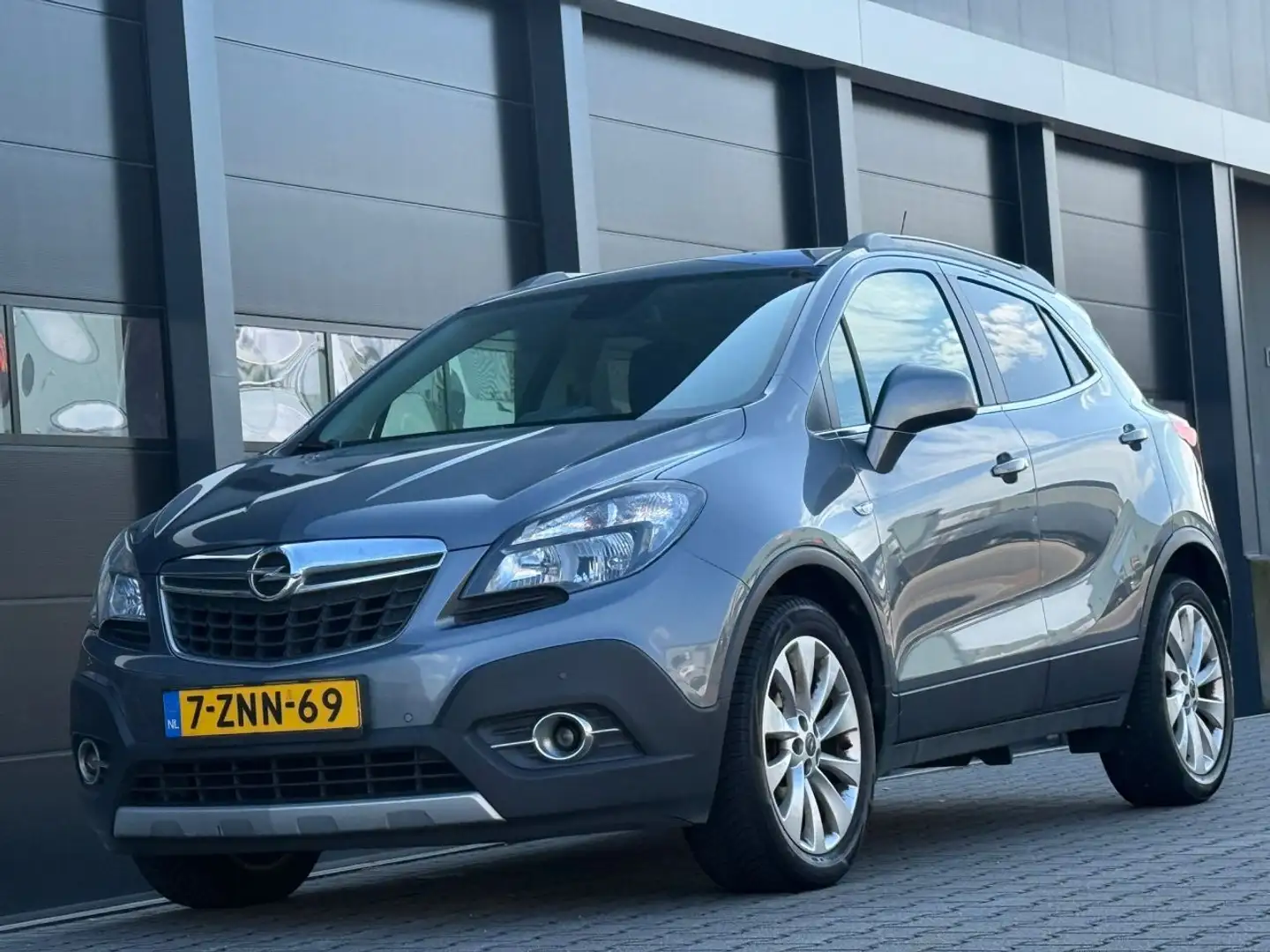 Opel Mokka 1.4 T Cosmo LPG Grijs - 1