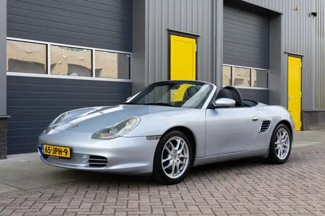 Porsche Boxster 2.7