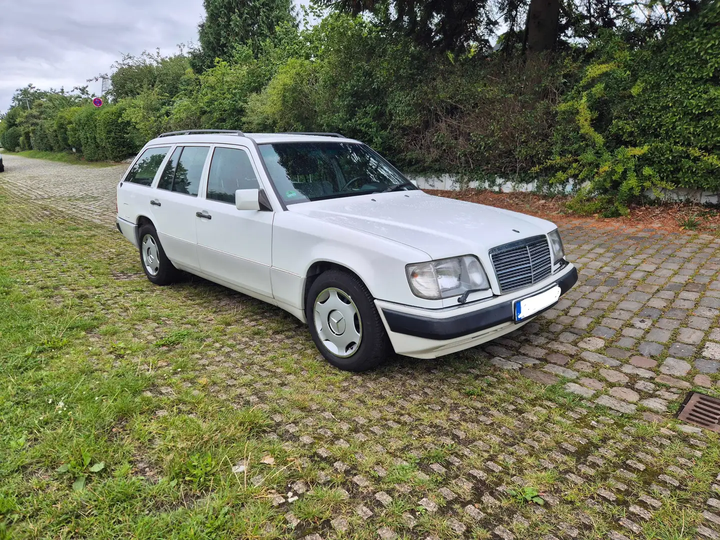 Mercedes-Benz E 220 E 220 T Weiß - 2