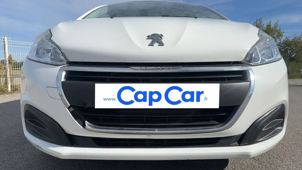 Peugeot 208 208 — photo 20