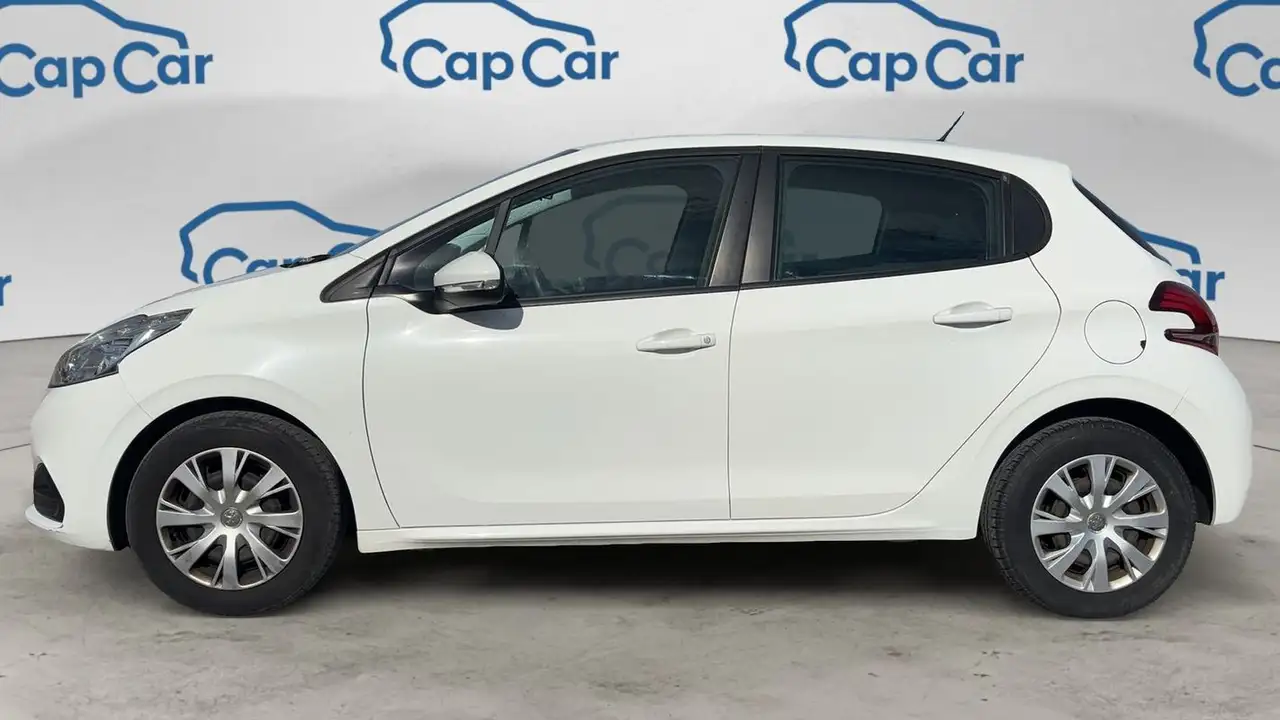Peugeot 208 208 — photo 2