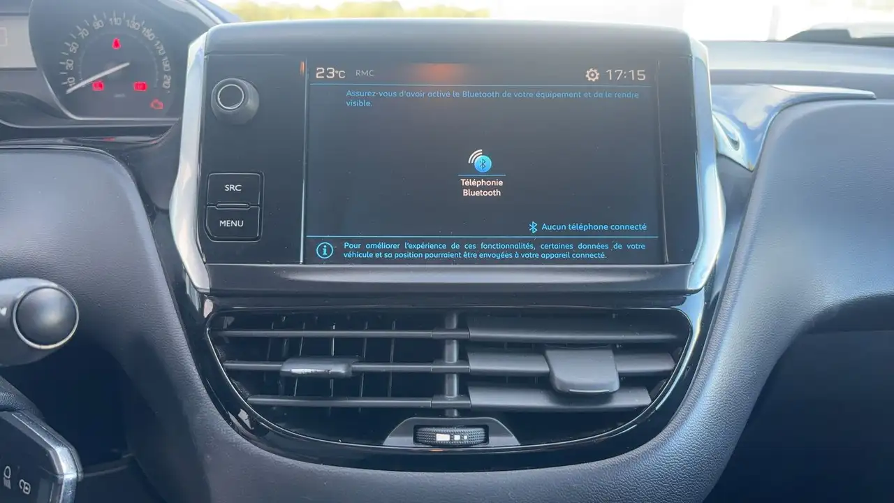 Peugeot 208 208 — photo 23