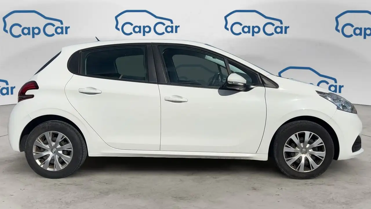 Peugeot 208 208 — photo 4