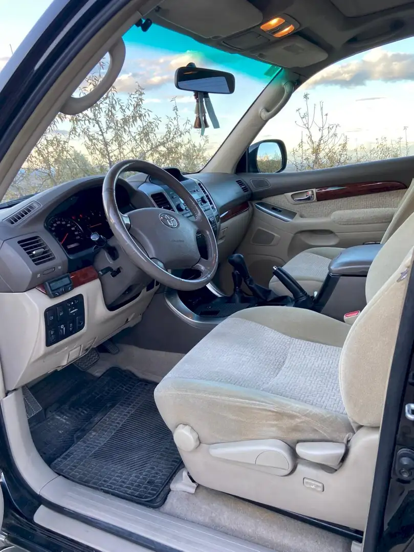 Toyota Land Cruiser Land Cruiser 3.0D-4D GX Чёрный - 2