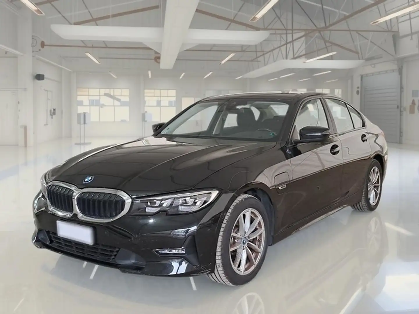 BMW 320 320e Business Advantage autom. 4 PORTE BERLINA - 1