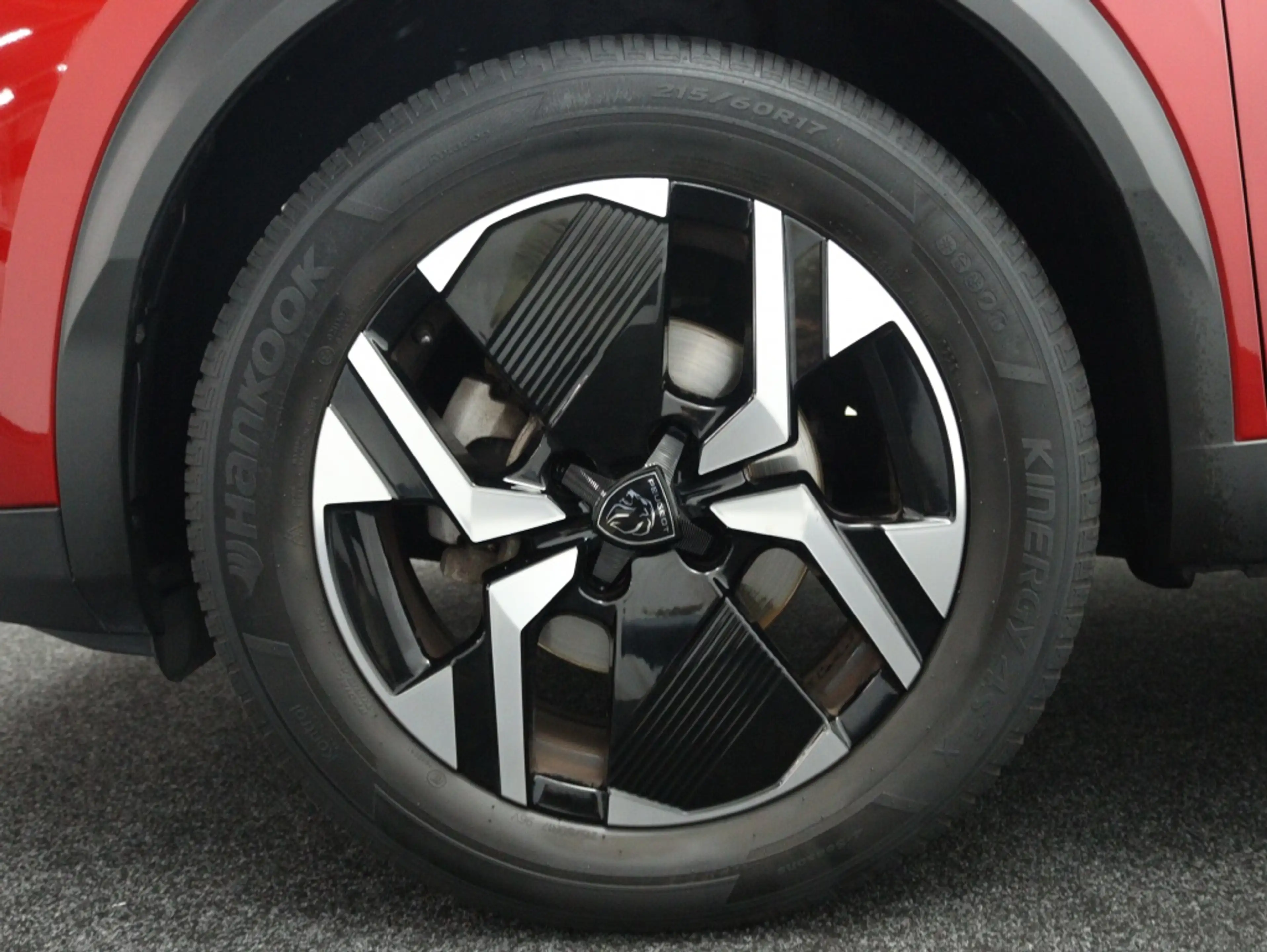 Peugeot 2008 1.2 PureTech Allure | Private Lease €469 p.m. — photo 6