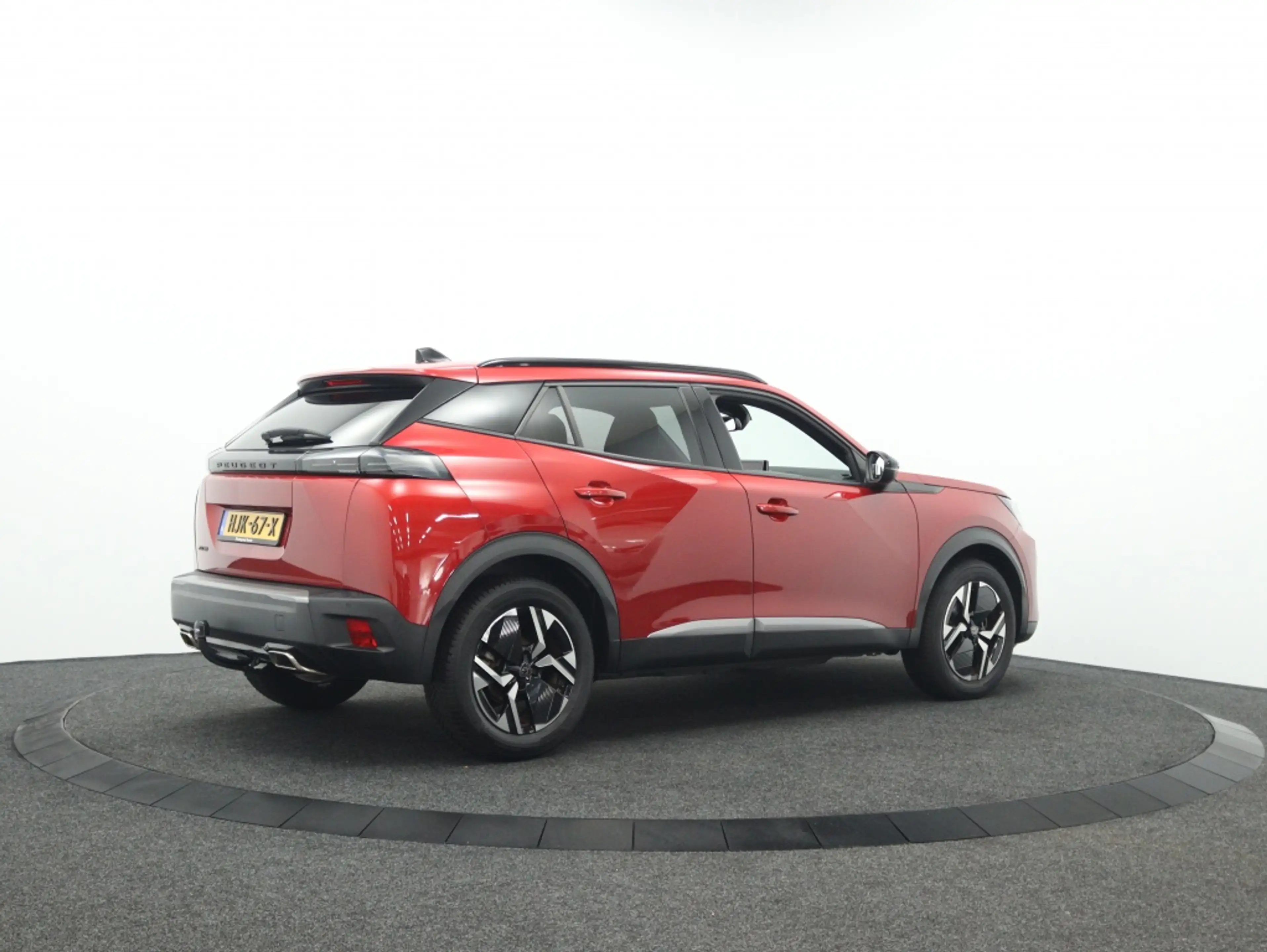Peugeot 2008 1.2 PureTech Allure | Private Lease €469 p.m. — photo 2
