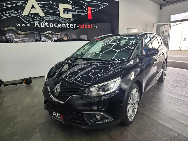 Renault Scenic view 4