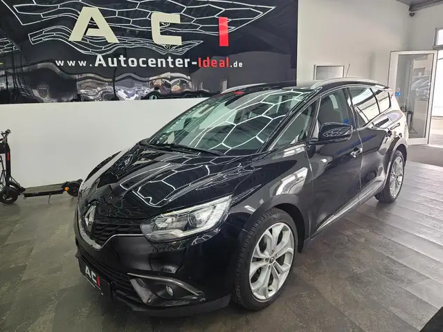 Renault Scenic view 2