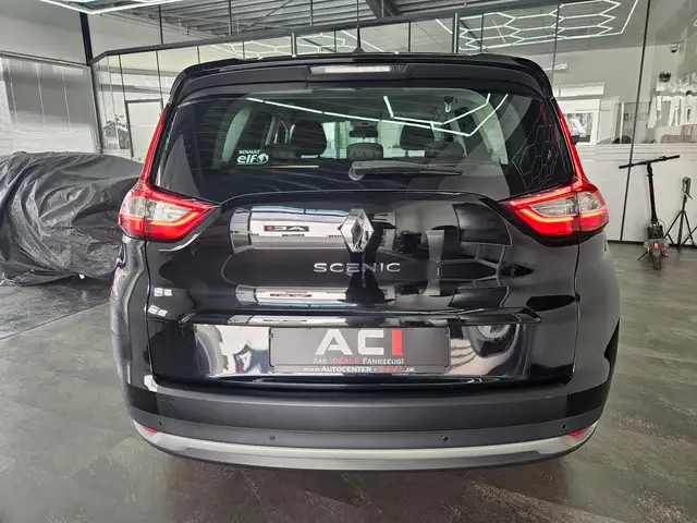 Renault Scenic view 9