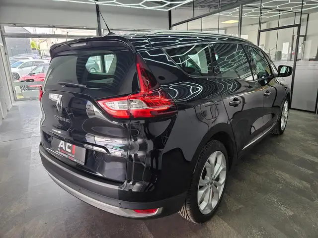 Renault Scenic view 10