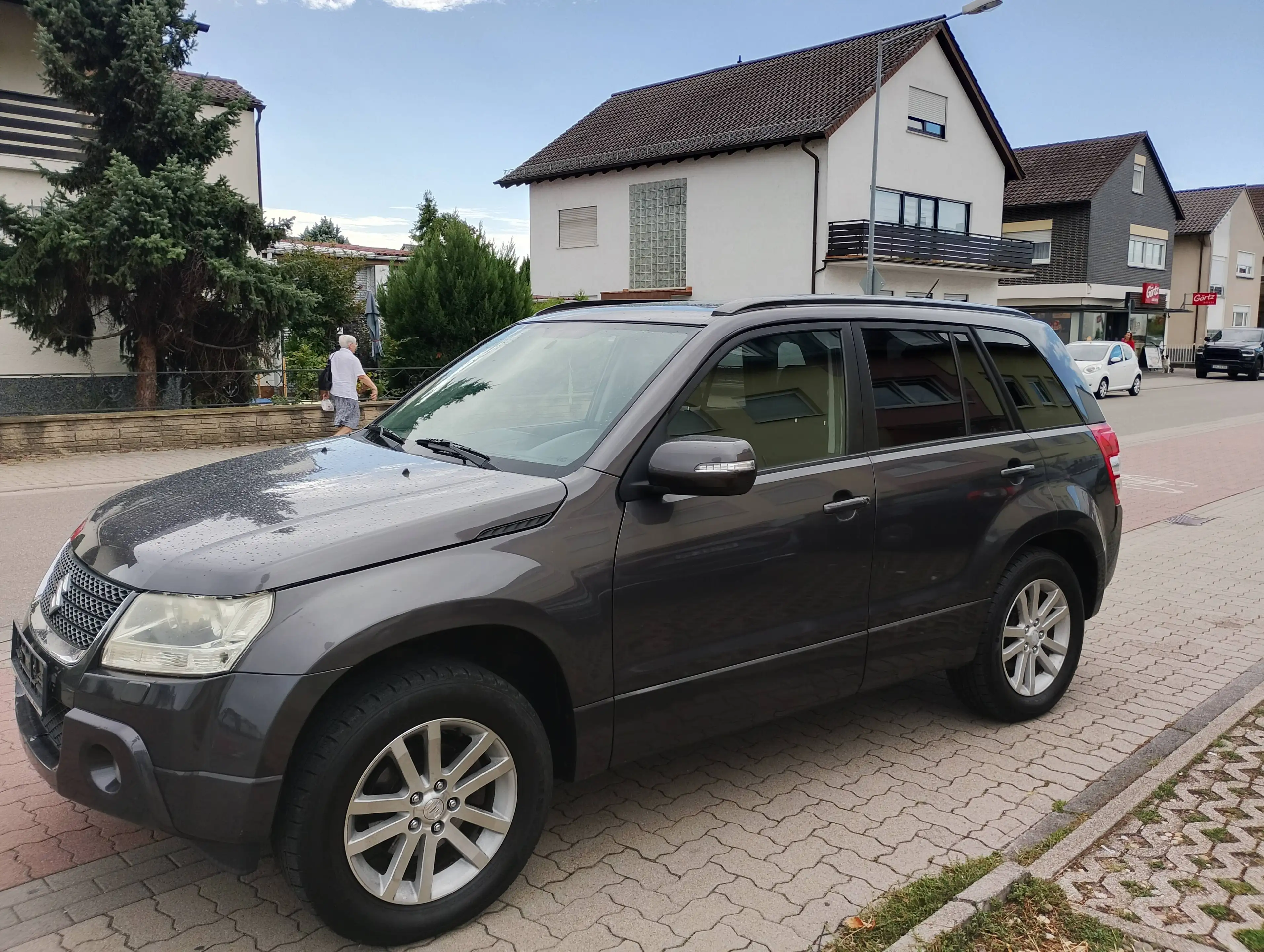 Suzuki Grand Vitara 2.4 VVT Club (5-trg.) — photo 2