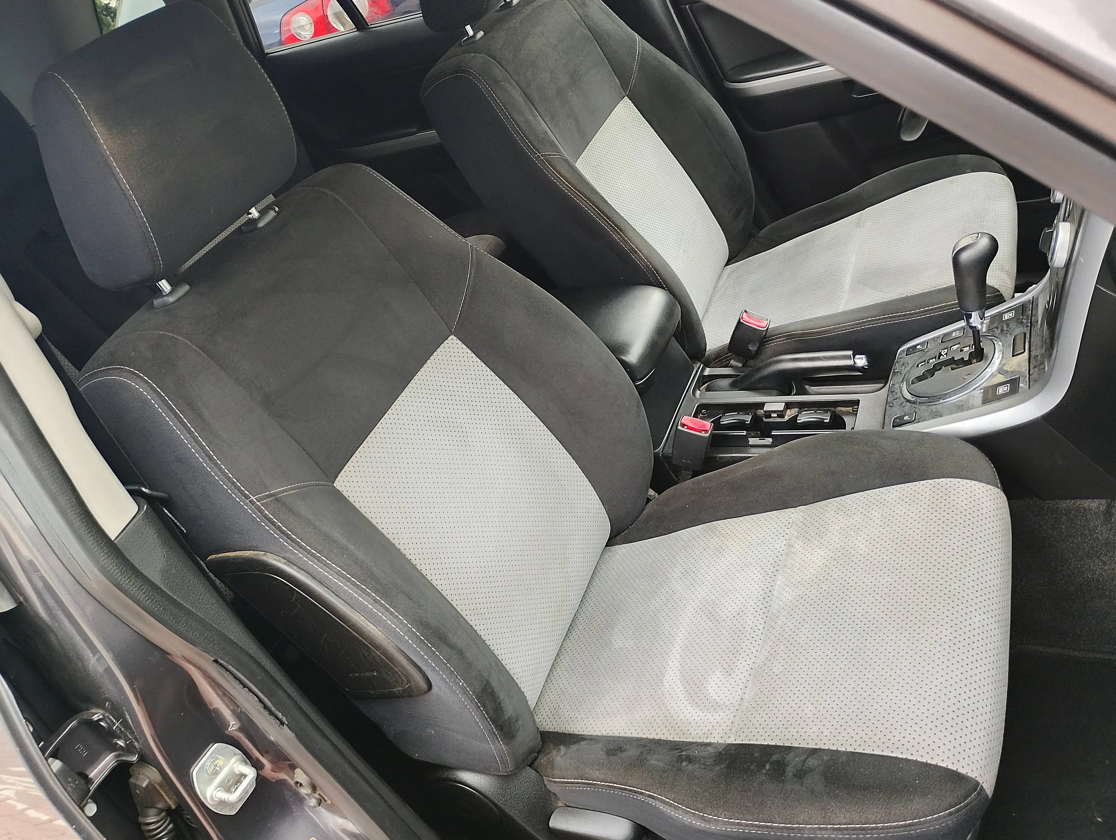 Suzuki Grand Vitara 2.4 VVT Club (5-trg.) — photo 12
