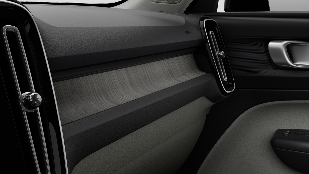 2026 Volvo XC40 Plus (Dark Theme) thumb 9