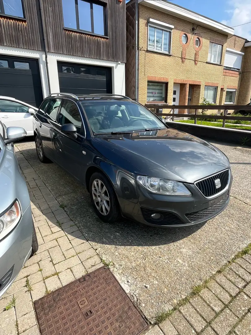 SEAT Exeo 2.0 CR TDi Reference DPF Noir - 2